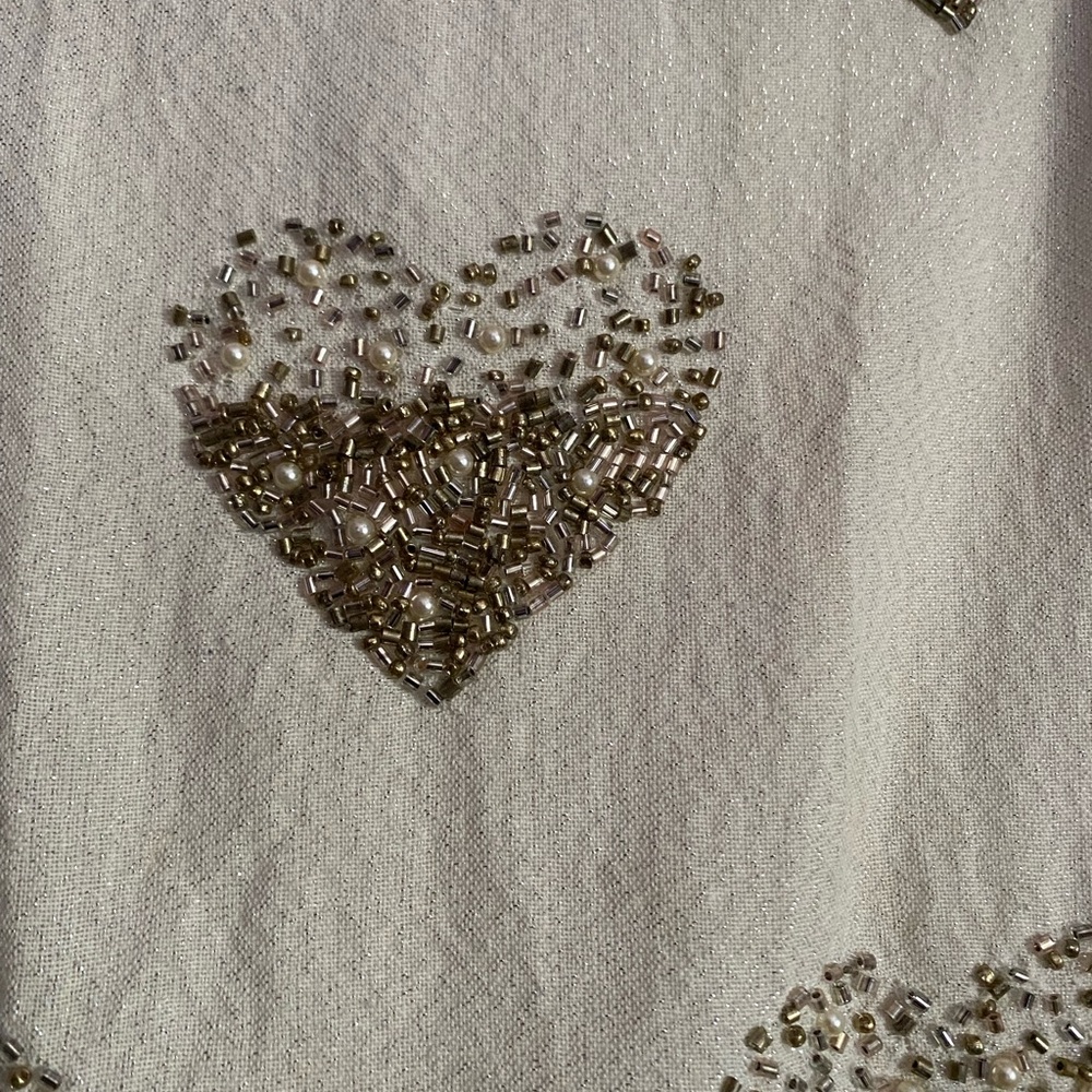 Nicole Miller Elegant Gold Trim table runner with cute hearts - Picture 2 of 5
